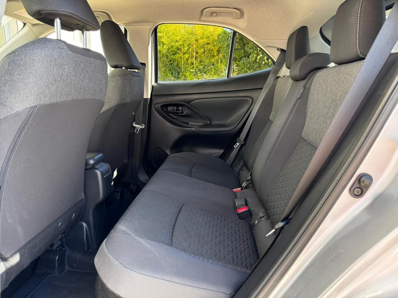 Toyota Yaris Cross 1.5 Hybrid 5p. E-CVT Business, Az. Italiana, Iva deducibile