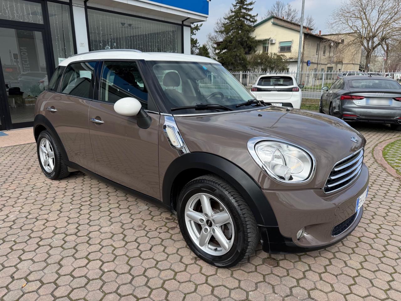 Mini One Countryman 2.0 Cooper D Automatica ADATTA AI NEOPATENTATI