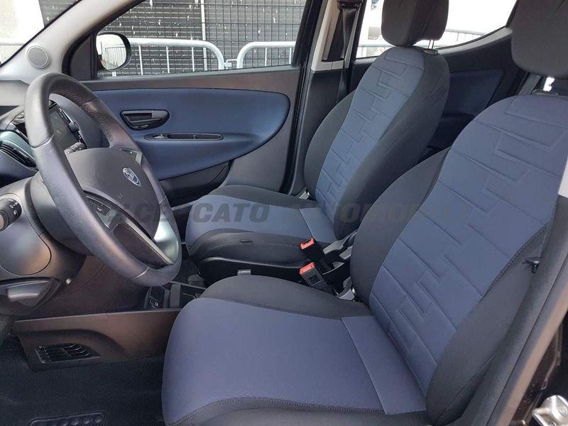 Lancia Ypsilon Ypsilon 1.0 firefly hybrid Platino s&s 70cv