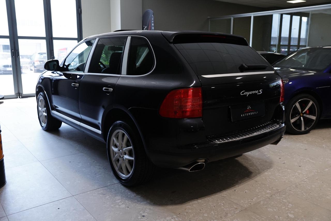 Porsche Cayenne 4.5 cat S