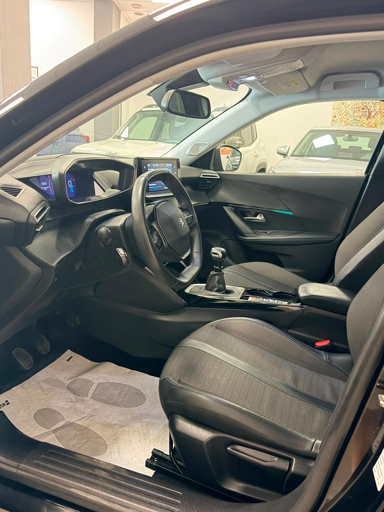 Peugeot 2008 BlueHDi 110 S&S Allure Pack