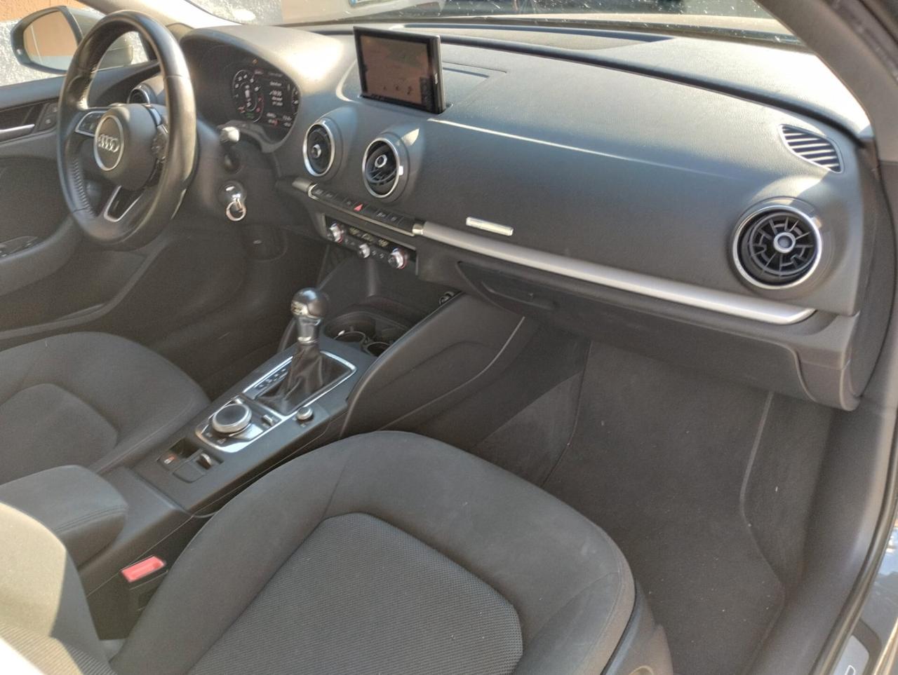 Audi A3 SPB TFSI 150CV S tronic Business SLINE