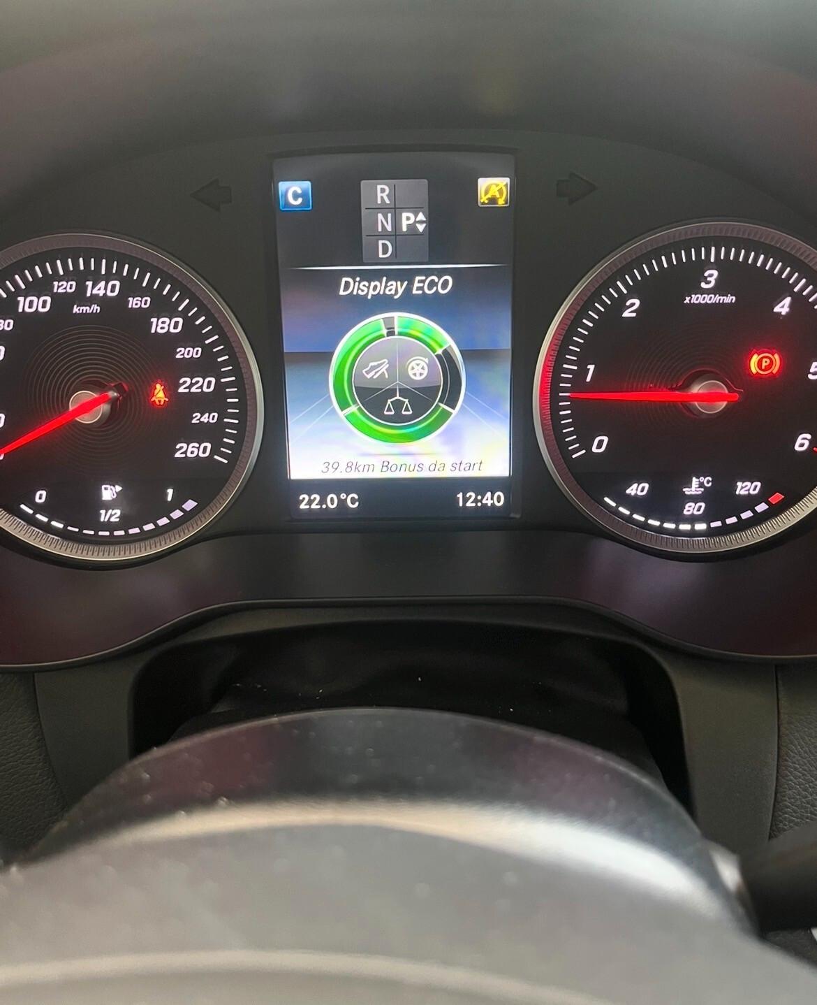 MERCEDES-BENZ GLC 250 D 4MATIC PREMINUM AUTOMATICO CERCHI 18 PELLE TOTALE TELECAMERA 360 GRADI