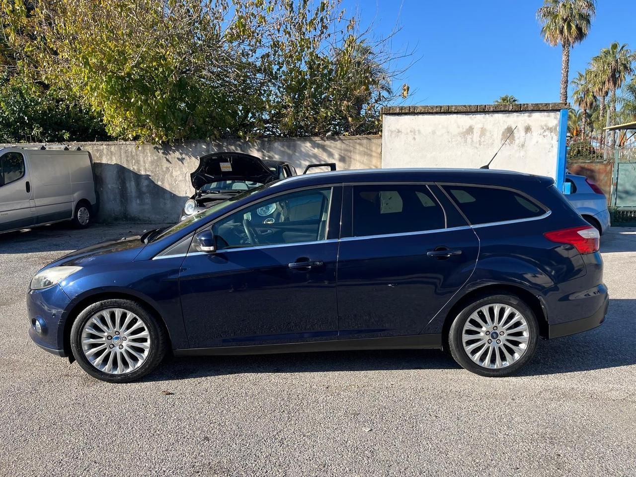 Ford focus s.w-1.6 tdci-full-2012