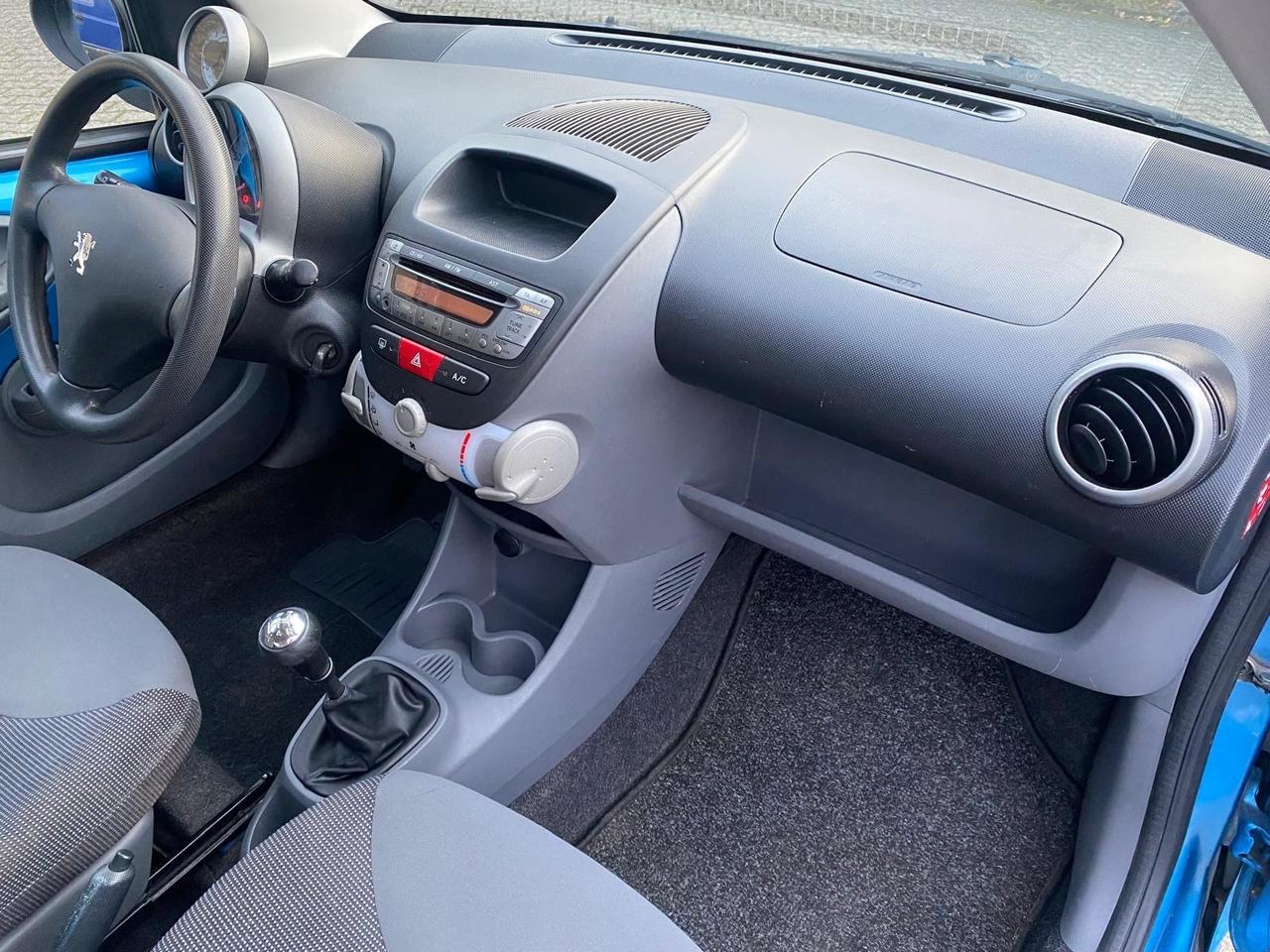 Peugeot 107 1.0 68CV 3p. Sweet Years