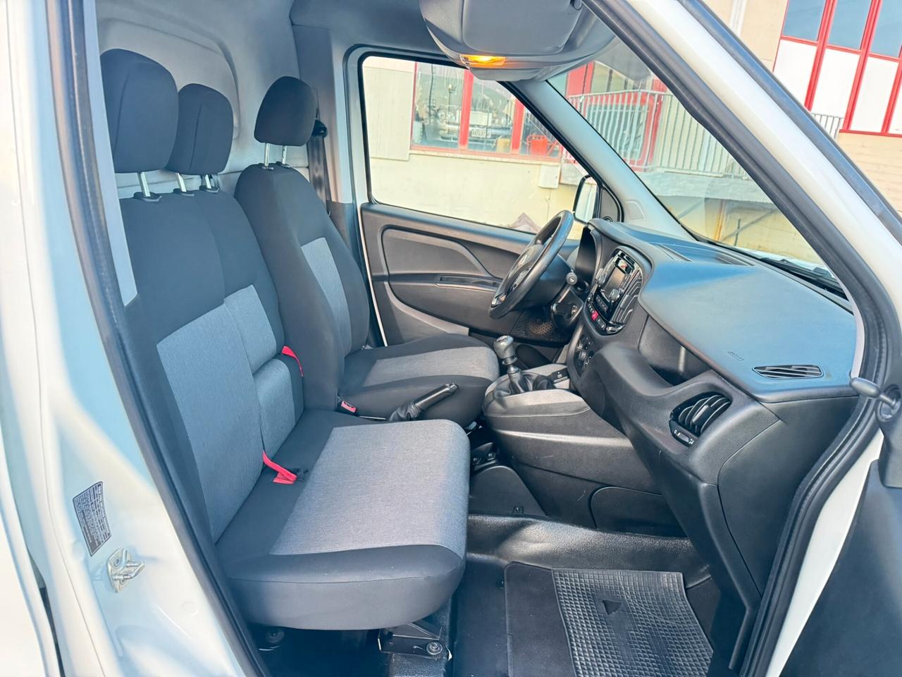 Fiat Doblo' cargo Maxi Autocarro 3 posti