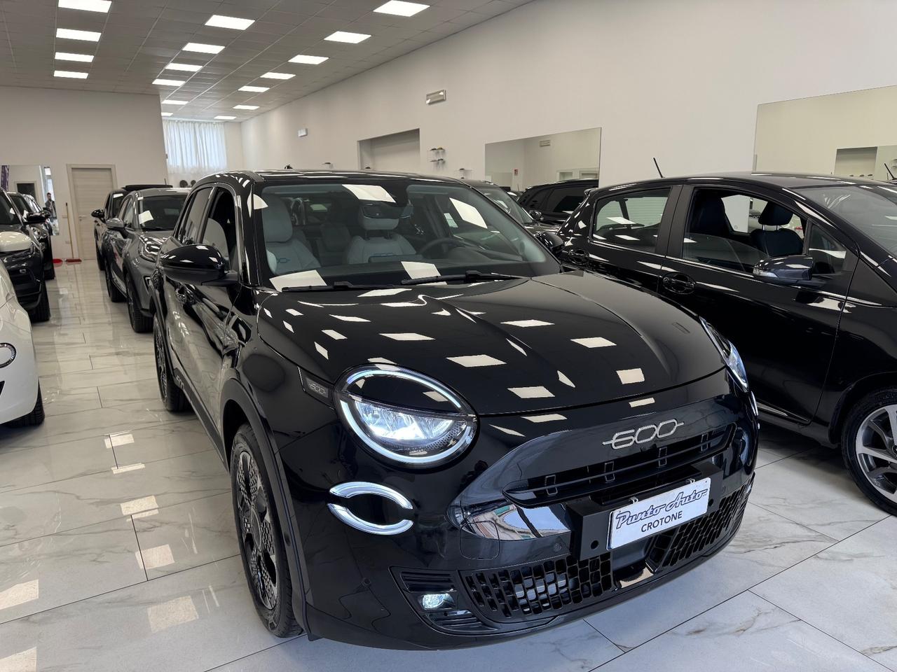 Fiat 600 Hybrid 145 CV DCT MHEV La Prima