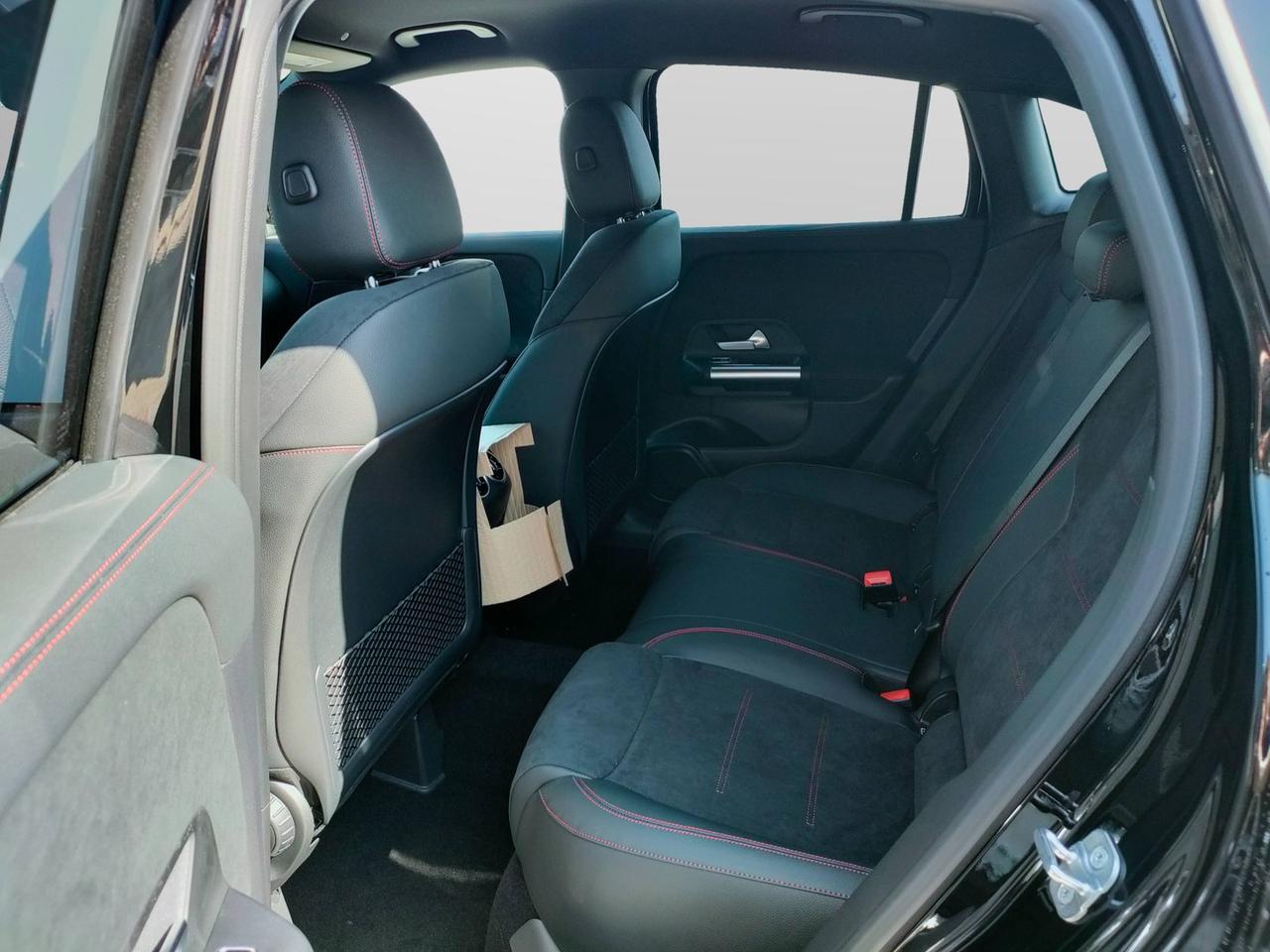 Mercedes-Benz GLA 200 d