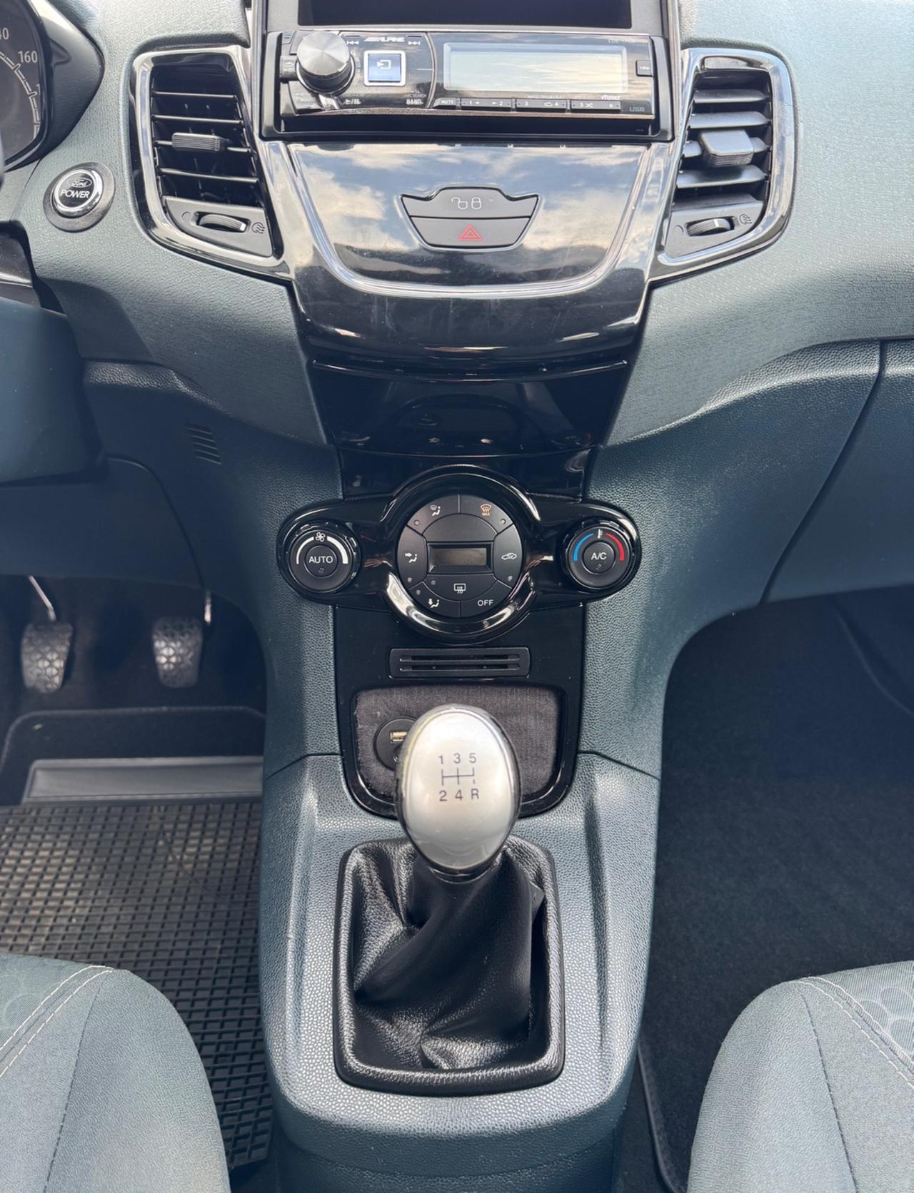 FORD FIESTA 1.4 TDCi DIESEL 5 PORTE NEOPATENTATI