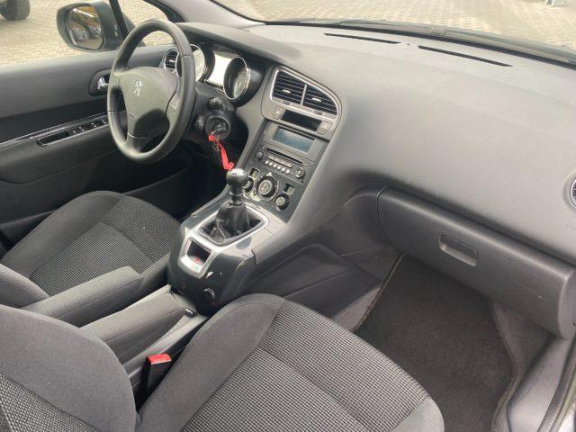 PEUGEOT 5008 1.6 HDi 115CV Business 7 posti