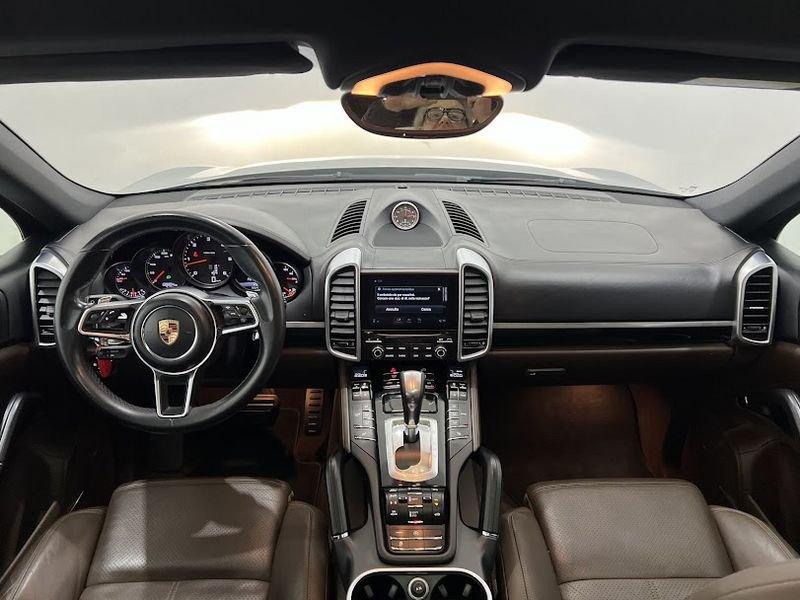 Porsche Cayenne Diesel Platinum Edition 262 CV