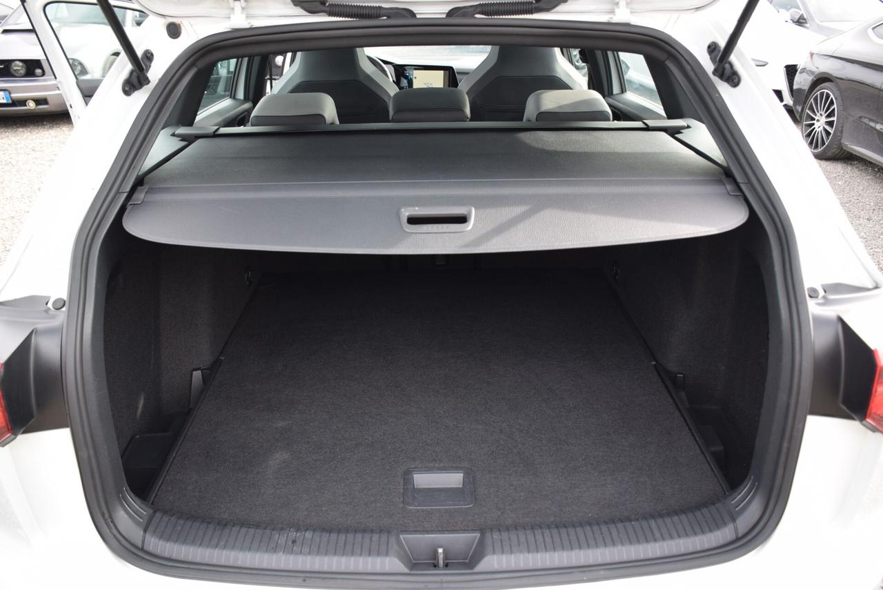 Volkswagen Golf VIII SW GANCIO TETTO 2.0TDI 150CV AUT., DSG R-Line FULL