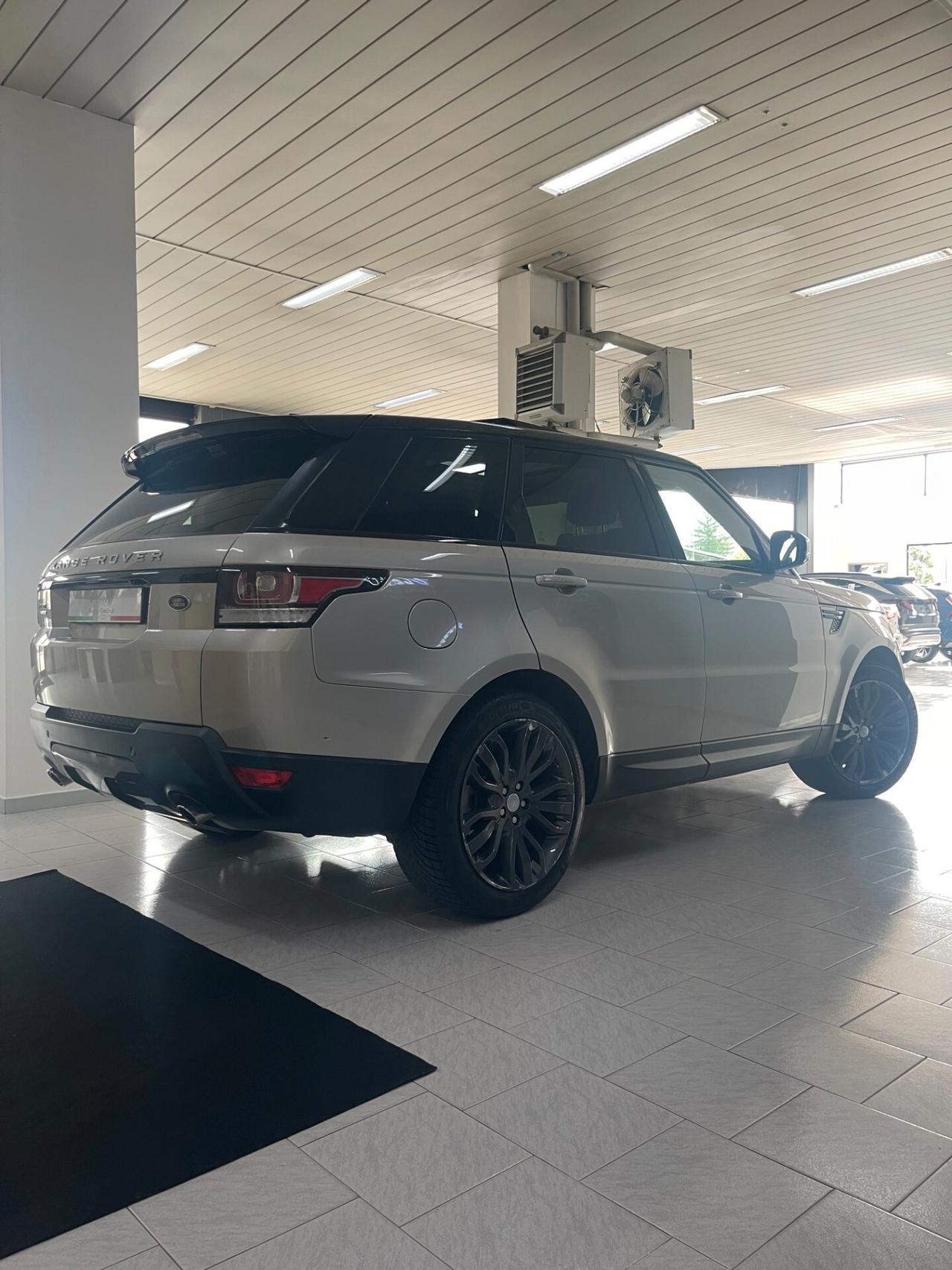 Land Rover Range Rover Sport 3.0 TDV6 HSE Dynamic