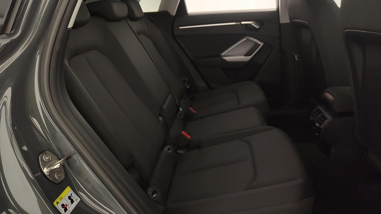 AUDI Q3 II 2018 - Q3 35 1.5 tfsi Business s-tronic