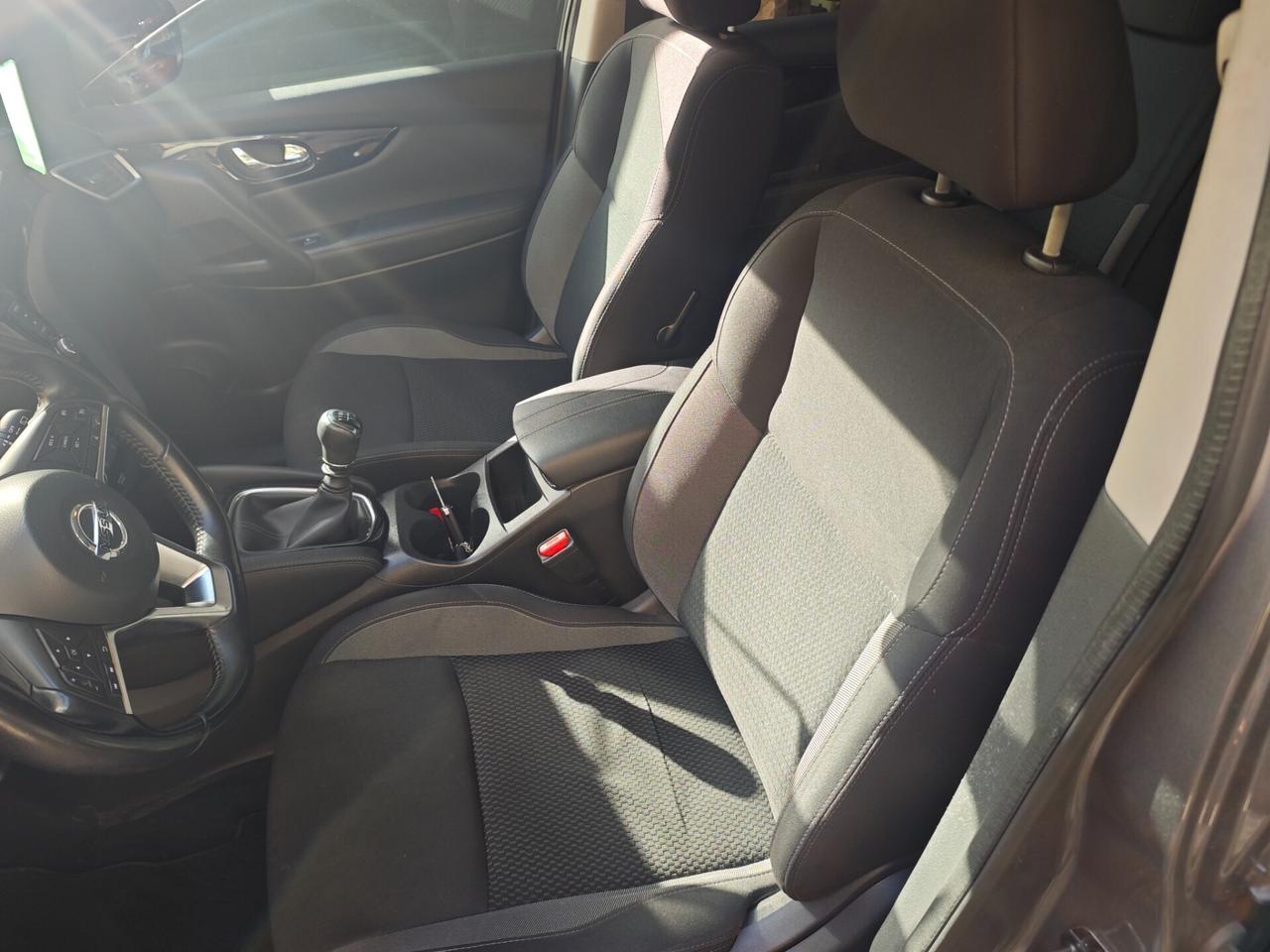 Nissan Qashqai 1.3 DIG-T 140 CV Business