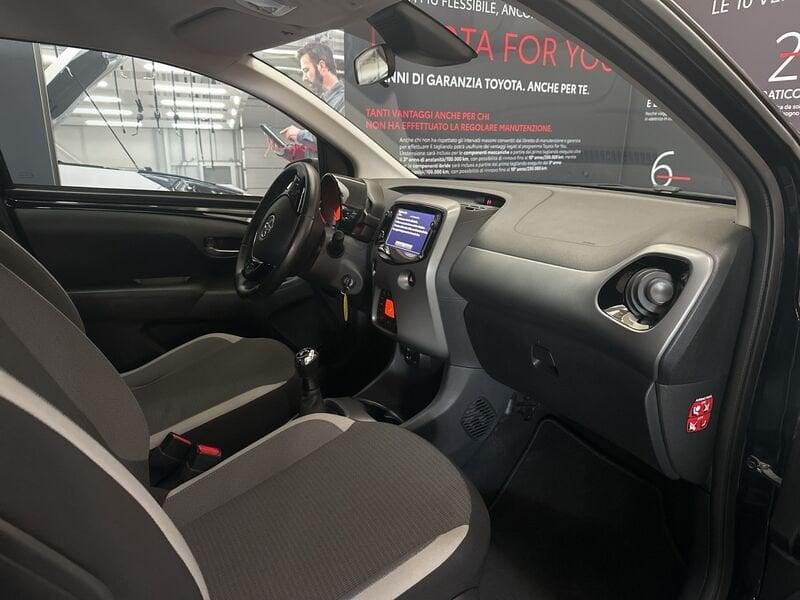 Toyota Aygo Connect 1.0 VVT-i 72 CV 5 porte x-play