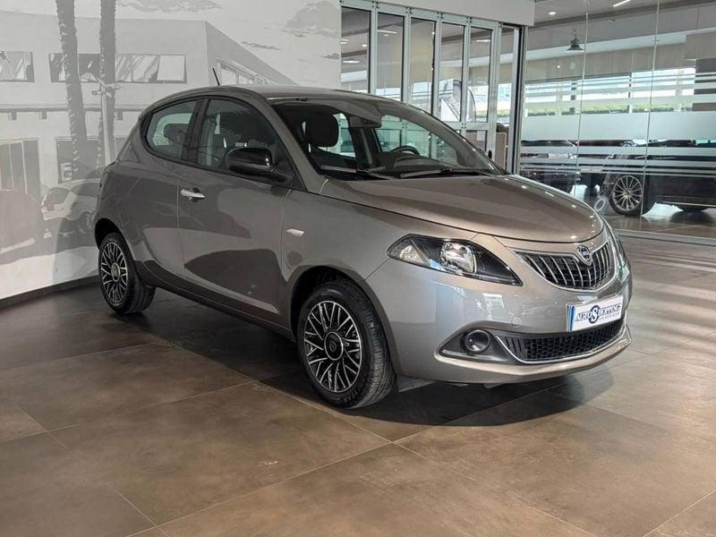 Lancia Ypsilon 3ª serie 1.0 FireFly 5 porte S&S Hybrid Platino