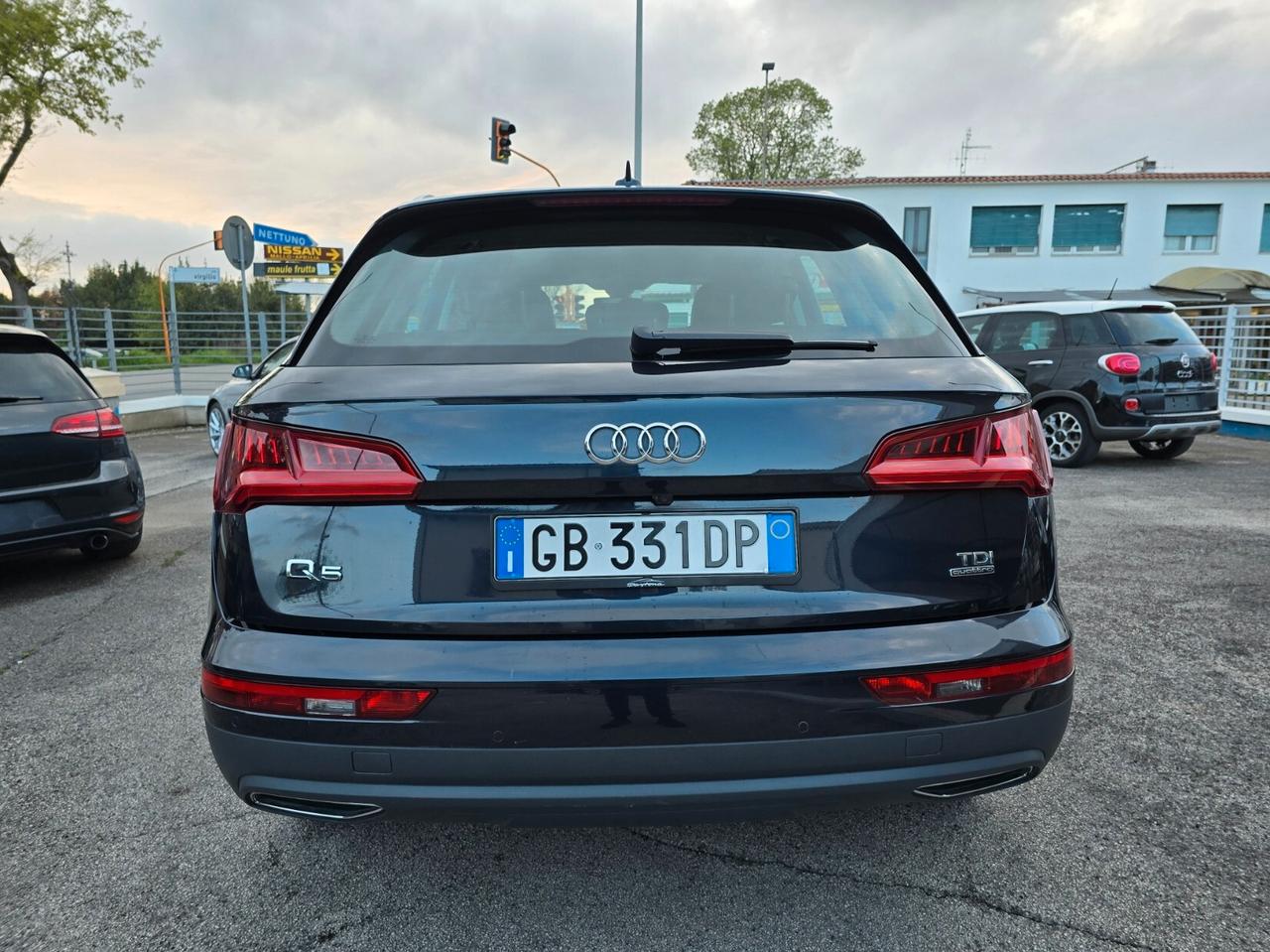 Audi Q5 2.0 TDI 150 CV Business Sport