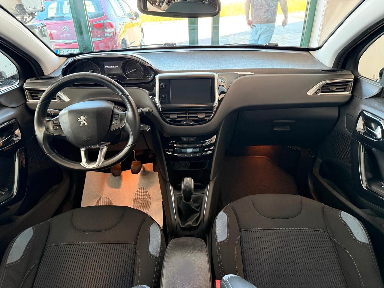 Peugeot 208 1.4 HDi 68 CV 5 porte Allure