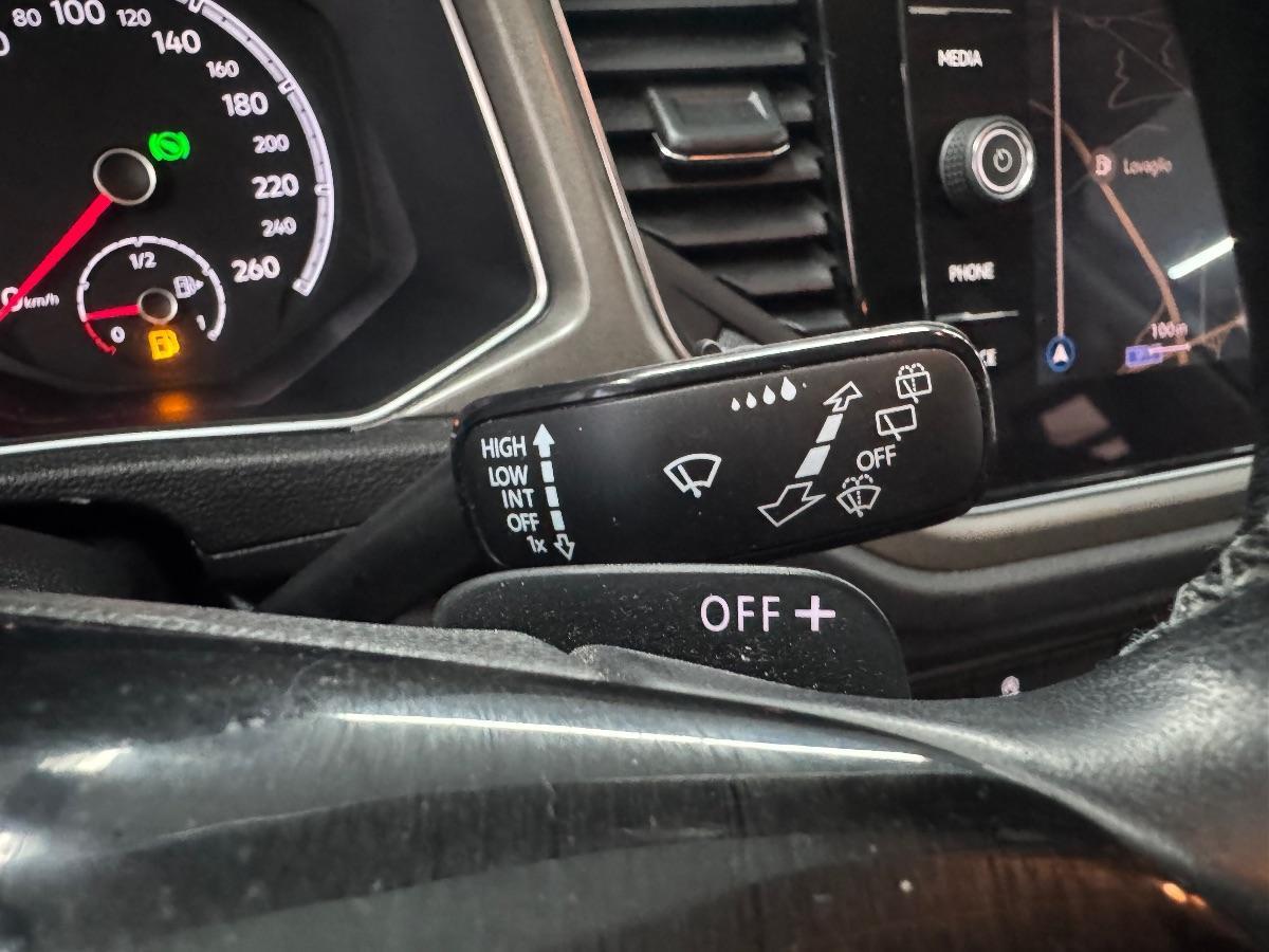 VOLKSWAGEN T-ROC 2.0 TDI DSG Business UNICO PROP/ NAVI/ CARPLAY