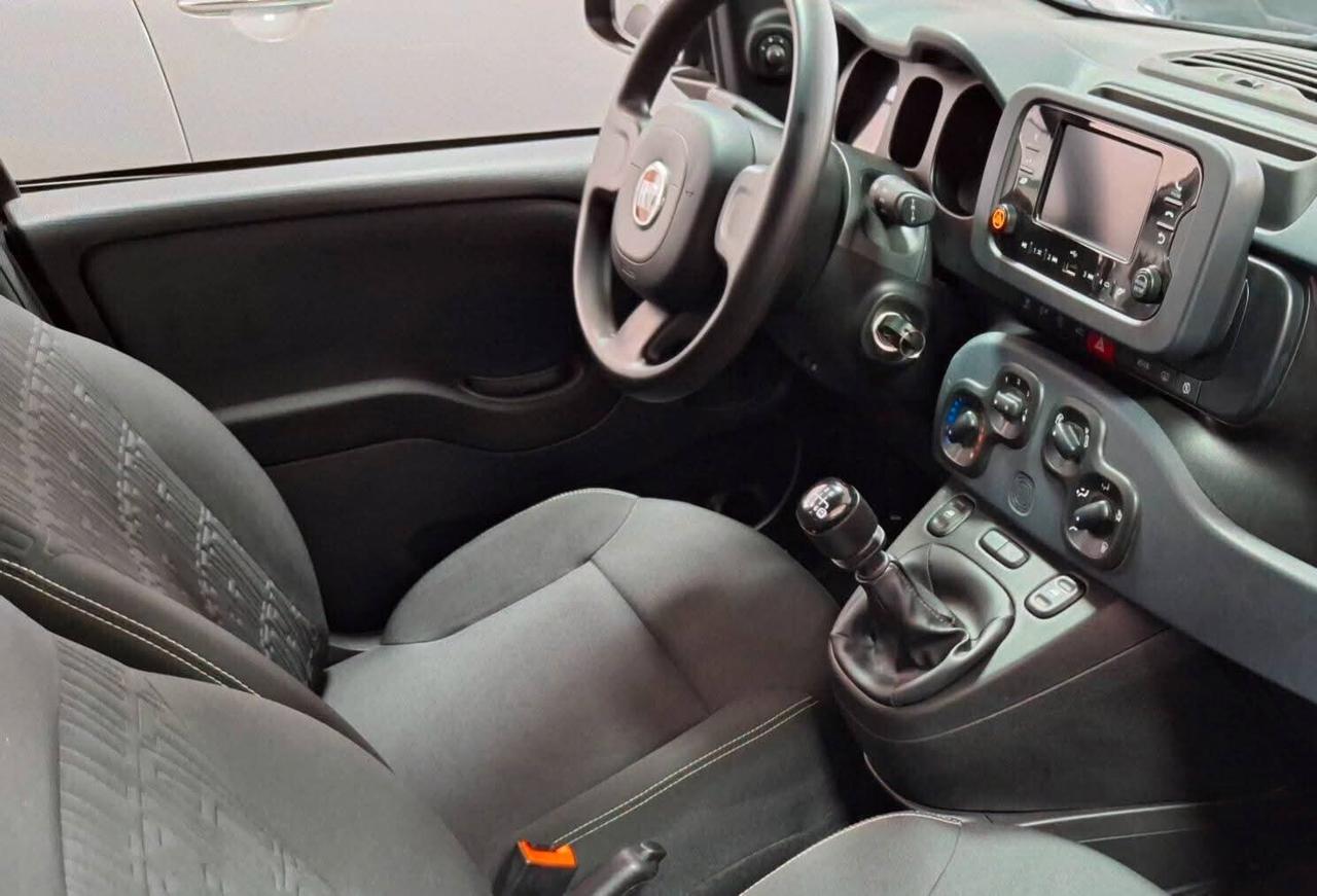 Fiat Panda 1.0 hybrid Vetri oscurati 5posti