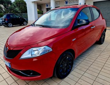 Lancia Ypsilon 1.2 69 CV 5 porte Gold