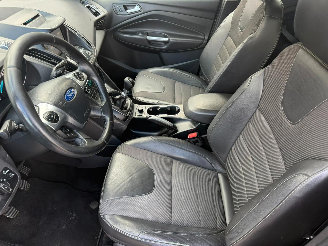 Ford Kuga 2.0 TDCI 150 CV S&S 4WD Titanium