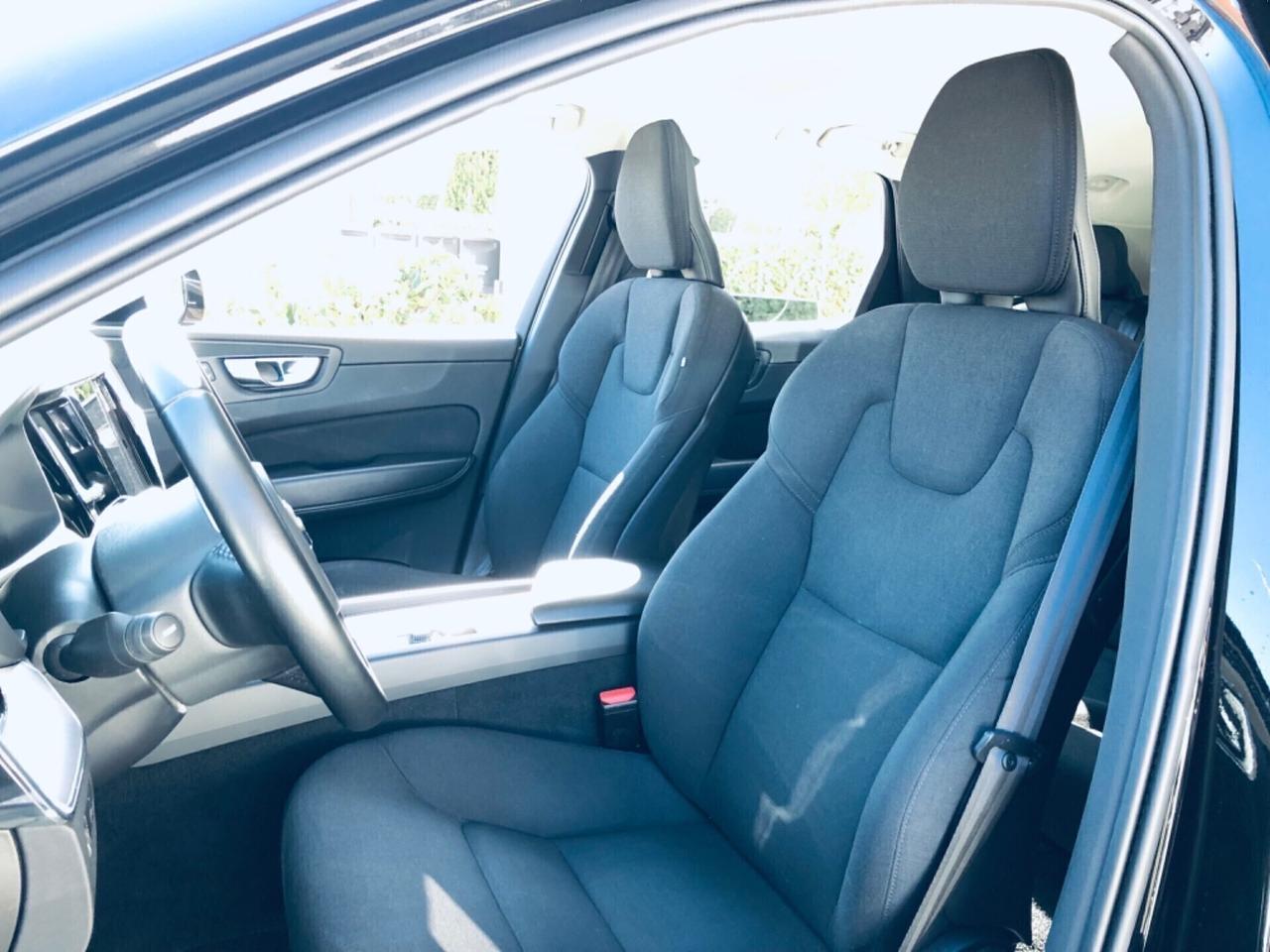 Volvo XC60 B4 D HYRBID AWD 80MILAKM NERA