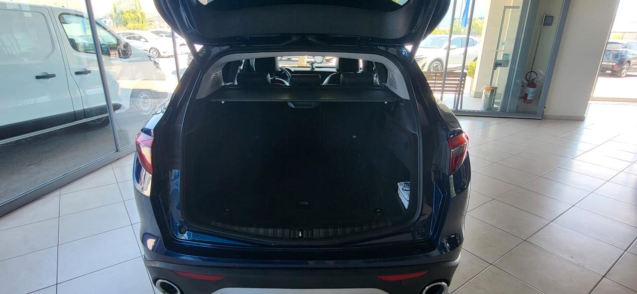 Alfa Romeo Stelvio 2.2 Turbodiesel 210 CV AT8 Q4 Executive