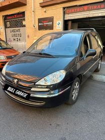 Peugeot 807 2.0 HDi 136CV ST