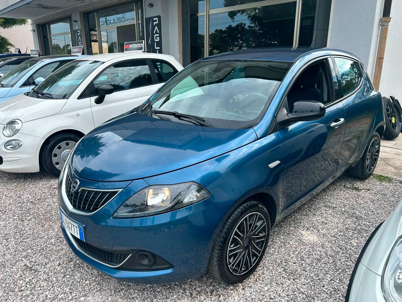 Lancia Ypsilon 1.0 FireFly 5 porte S&S Hybrid Ecochic Silver