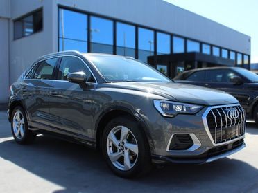 AUDI Q3 35 TDI Business Advanced