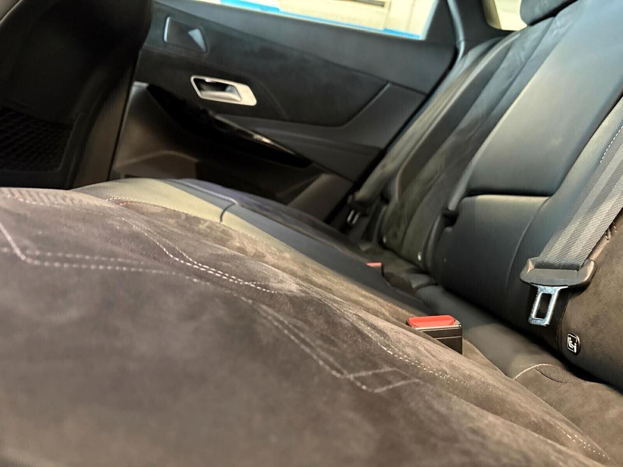 Ds Ds 7 Crossback PERFORMANCE LINE+ BlueHDi 130 aut. Plus