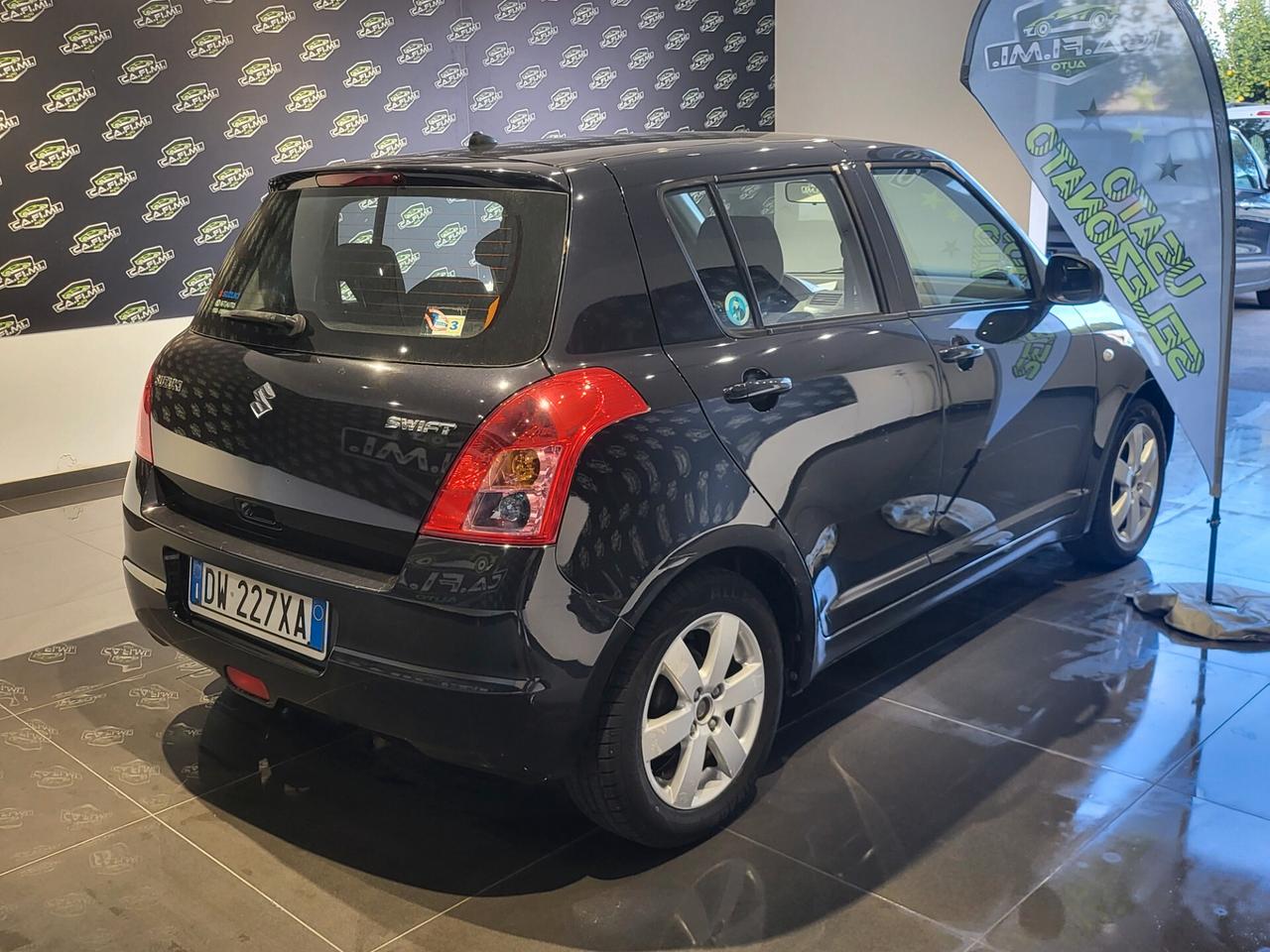 Suzuki Swift - 2009 1.3 BENZINA 92 CV