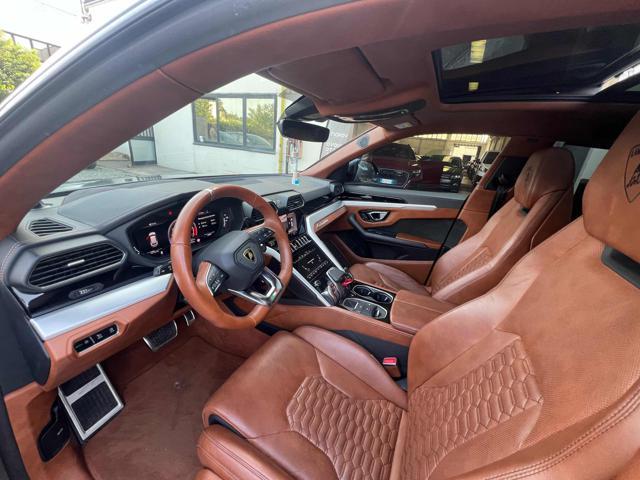 LAMBORGHINI Urus 4.0