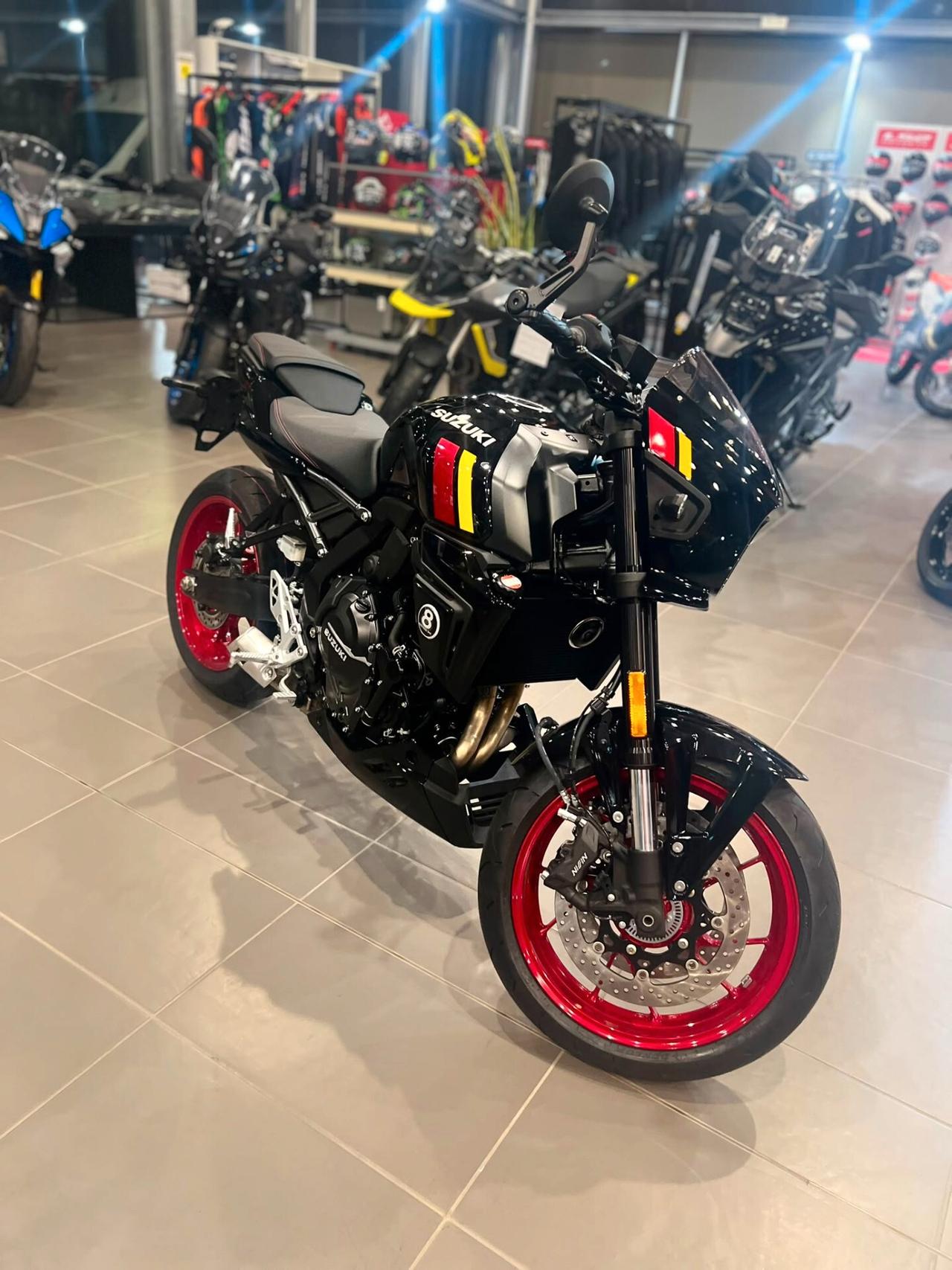 Suzuki GSX-8S
