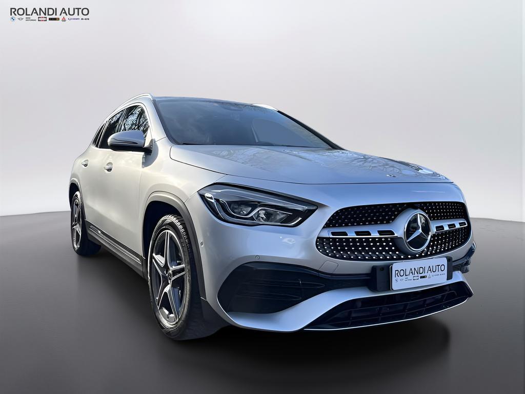 Mercedes GLA 200 200 D Premium 4Matic 8G-DCT