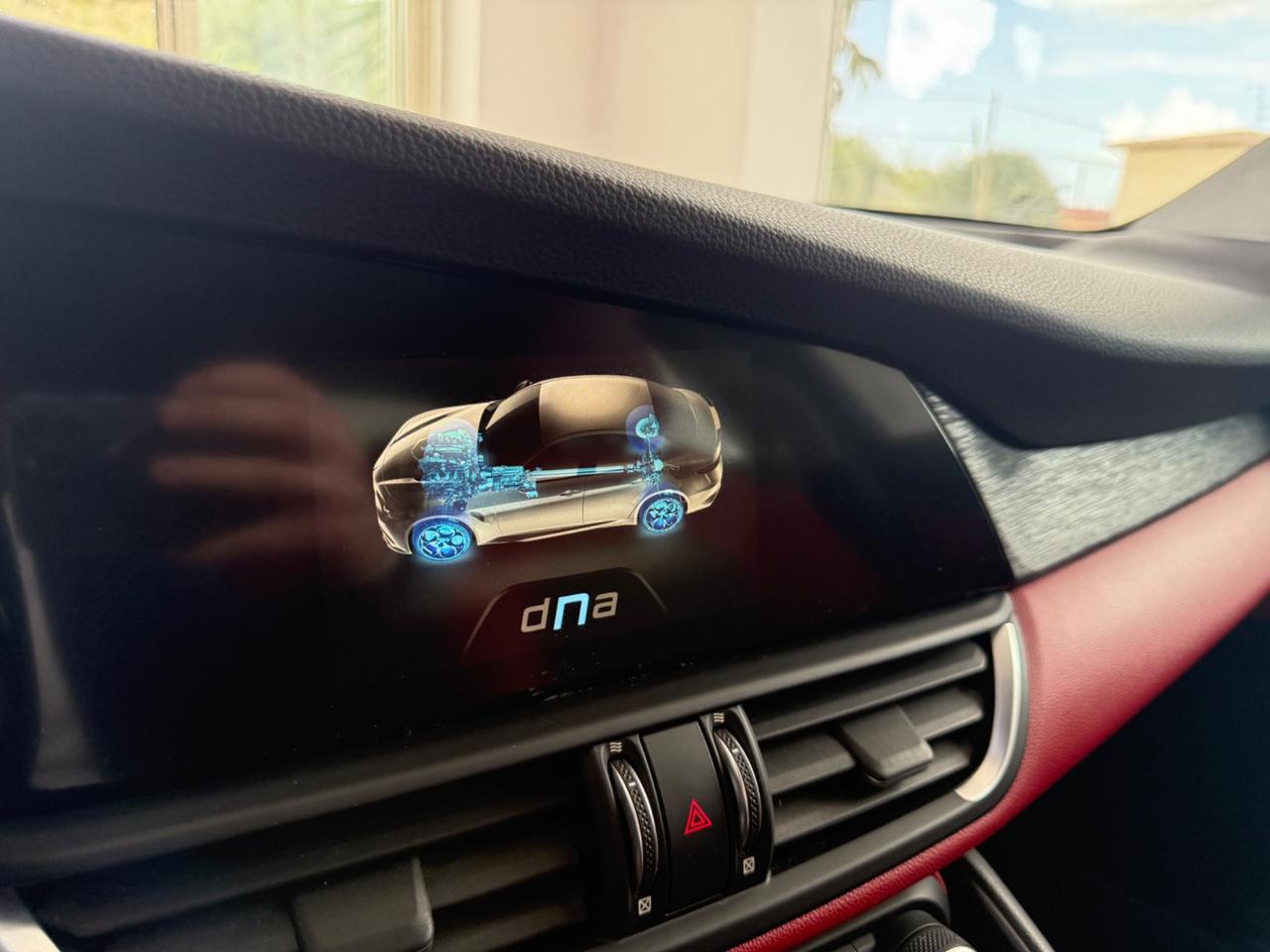 Alfa Romeo Giulia 2.2TurboD150cv ROSSO FERRARI+CARTIER2019