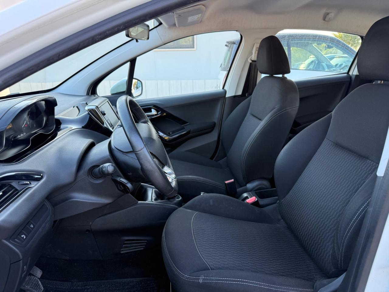 Peugeot 208 BlueHDi 100 S&S 5 porte Allure