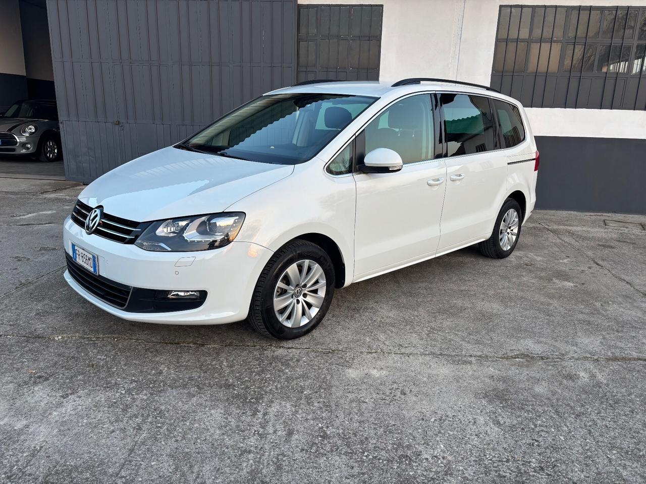 Volkswagen Sharan 2.0 TDI DSG. Garanzia 12 mesi