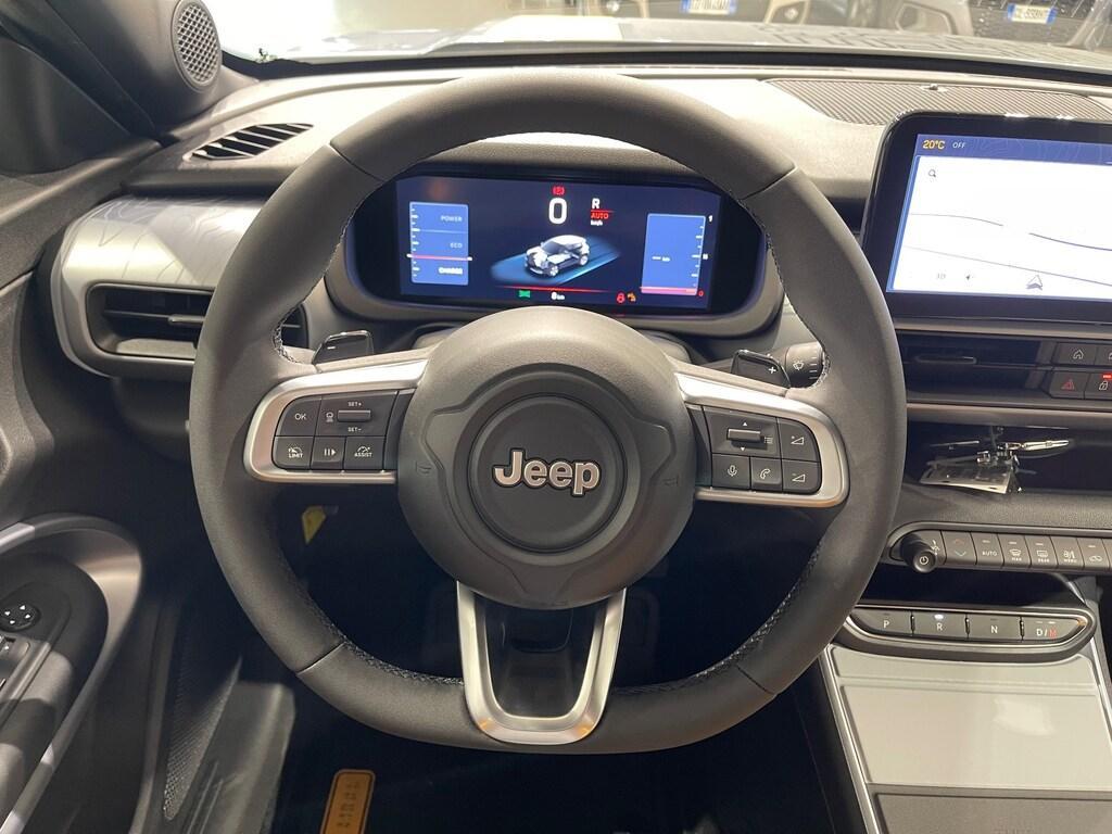 Jeep Avenger 1.2 turbo e-hybrid The North Face 4xe 136cv edct6