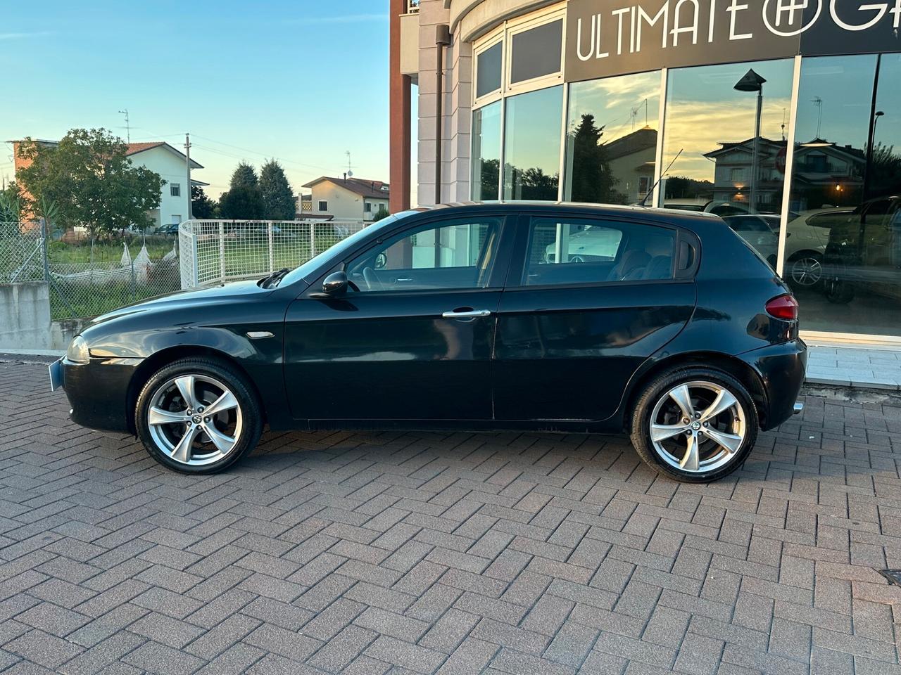 Alfa Romeo 147 1.9 JTD (120) 5 porte Distinctive *cerchi GTA