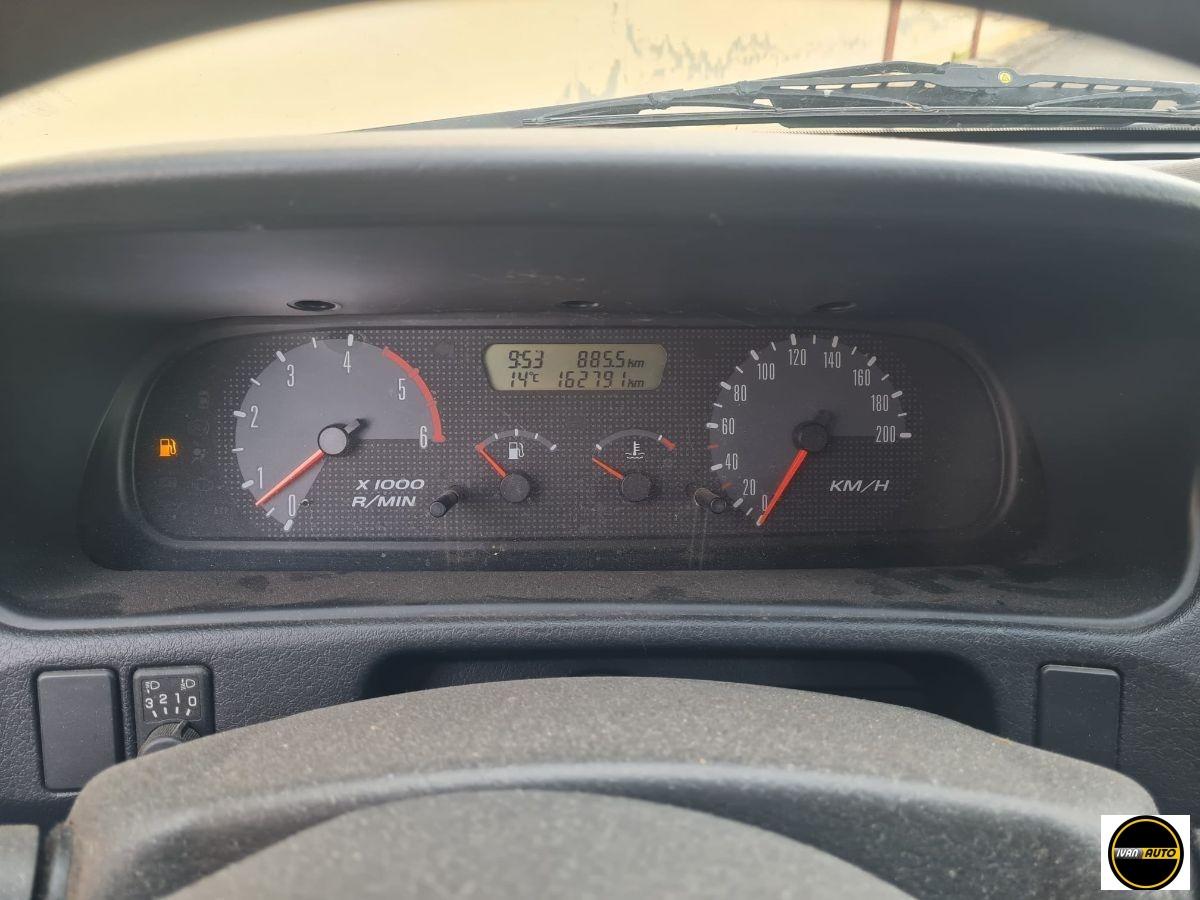 NISSAN Terrano Autocarro-2.7 TDI