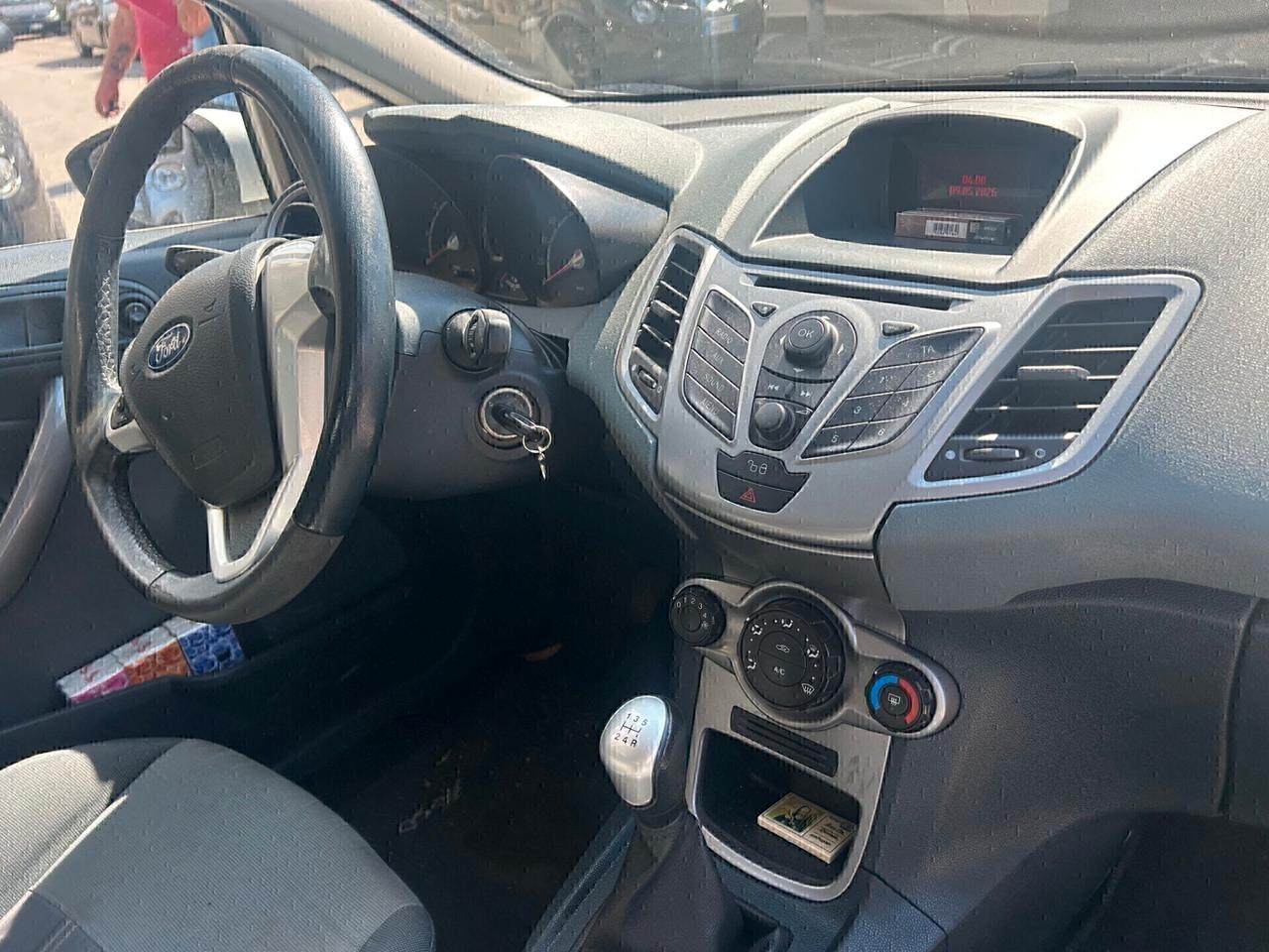 Ford Fiesta 1.4 5 porte Bz.- GPL Titanium