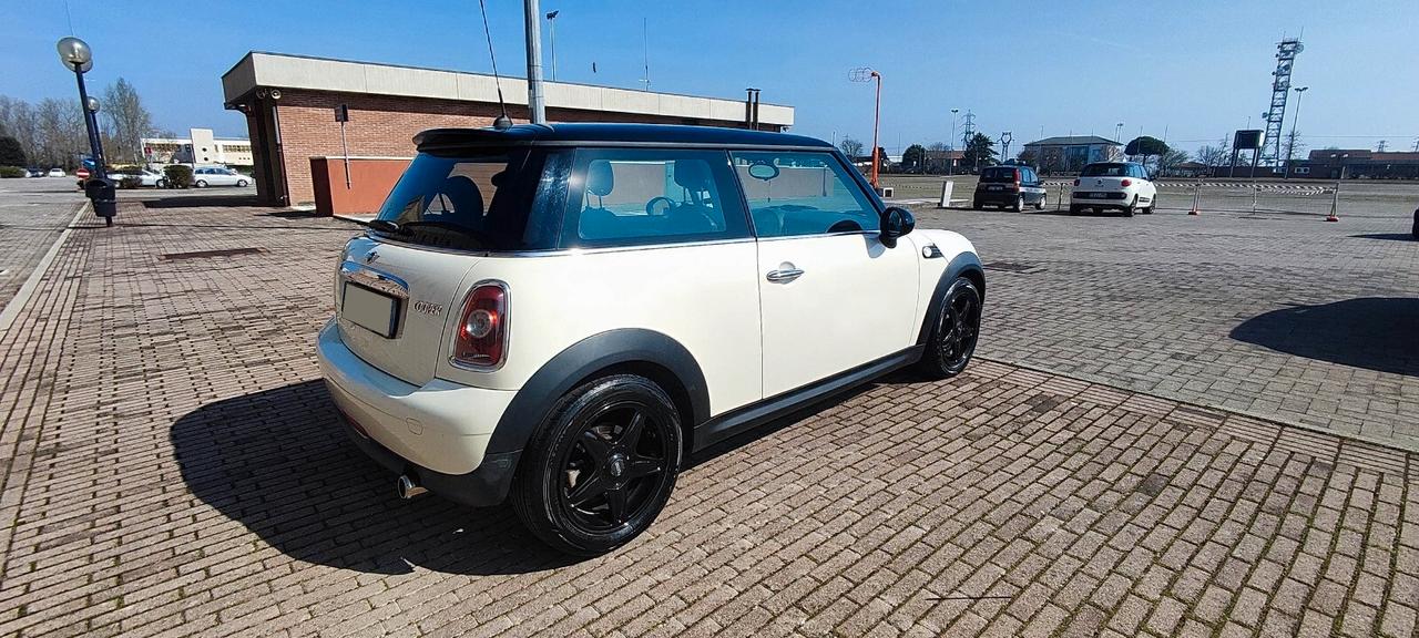 Mini Mini 1.4 16V One