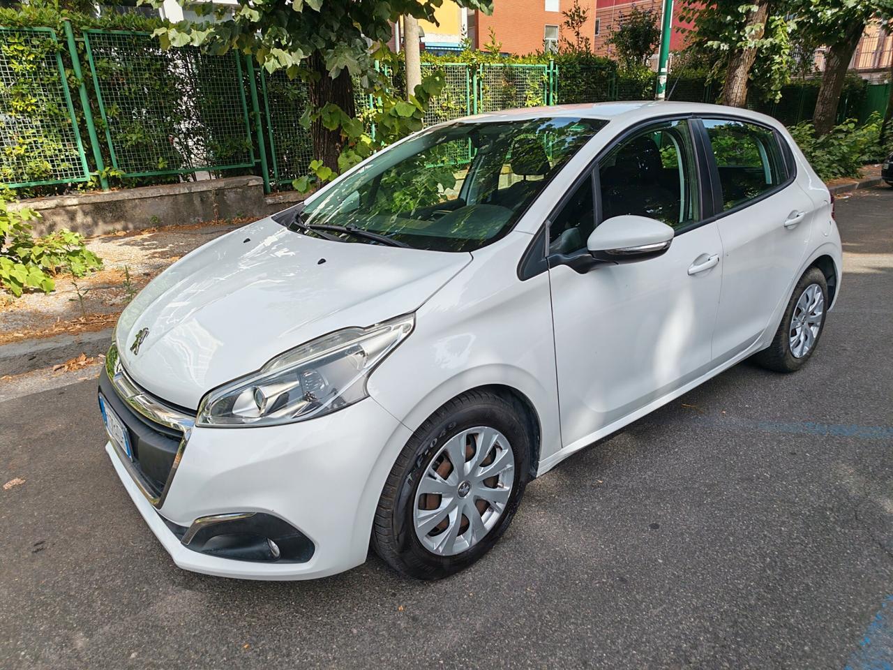 Peugeot 208 BlueHDi 75 5 porte Allure - GARANZIA - IVA ESPOSTA