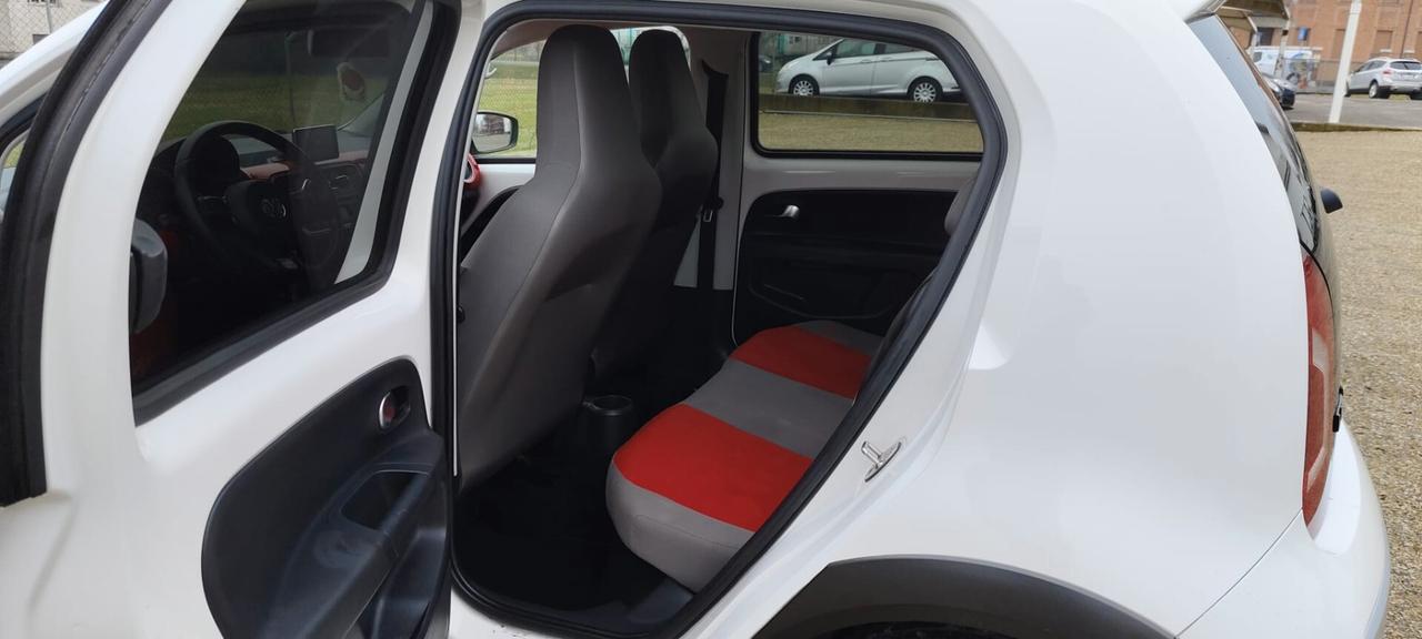 Volkswagen up! 1.0 75 CV 5p. cross