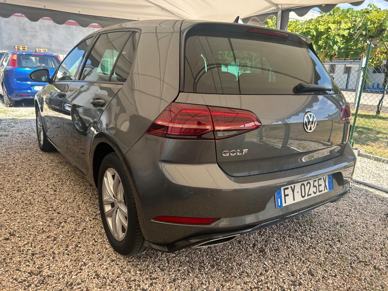 Volkswagen Golf - 2019 1.5 TGI DSG 130 CV