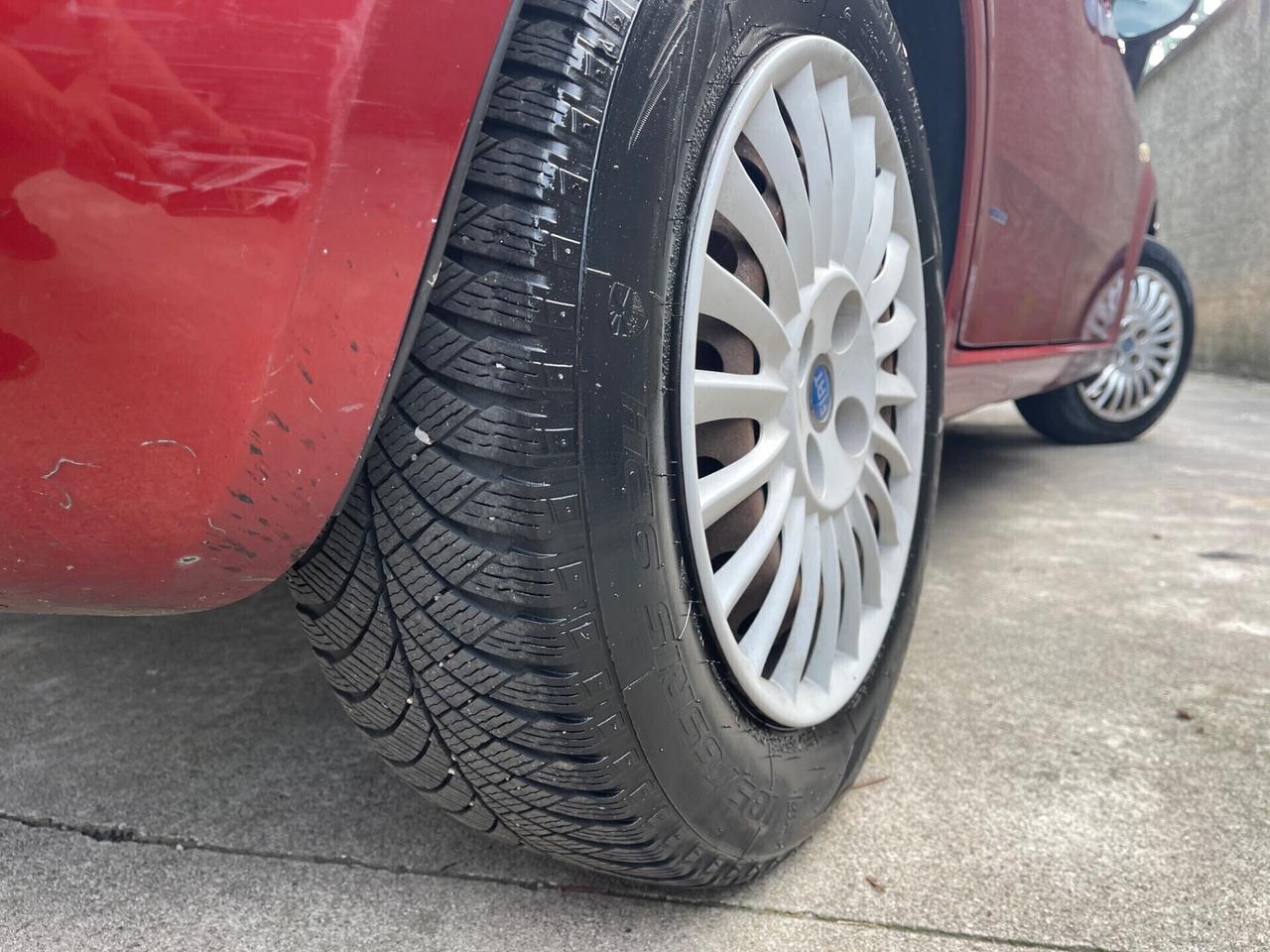 FIAT GRANDE PUNTO 1.3 MTJ NEOPATENTATI