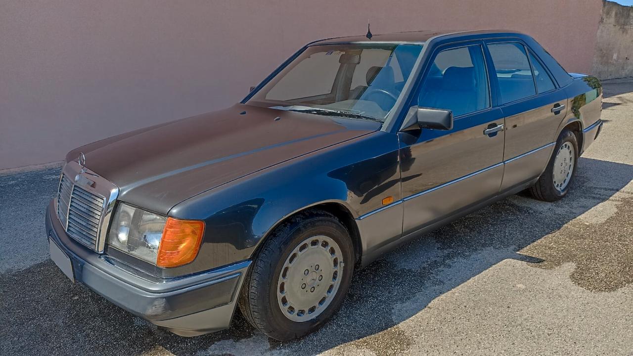 Mercedes Benz 200 E anno 1987 - Per Veri Intenditori